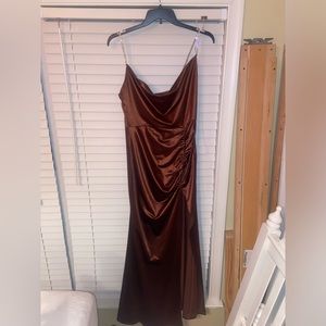 Windsor mermaid style dress w/ rhinestone straps. Worn once, perfect condition.